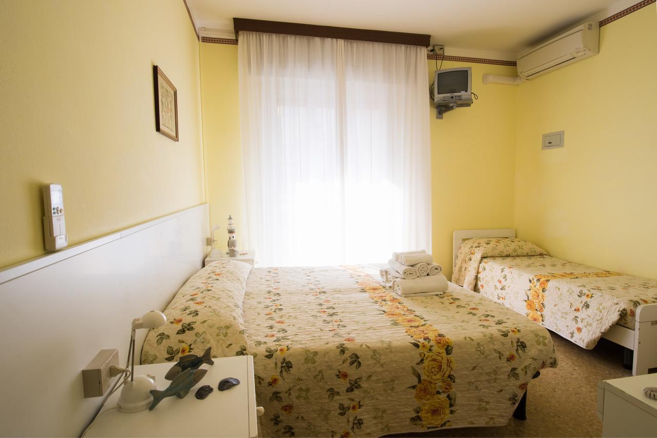 Hotel Tampico Lido di Jesolo Kültér fotó